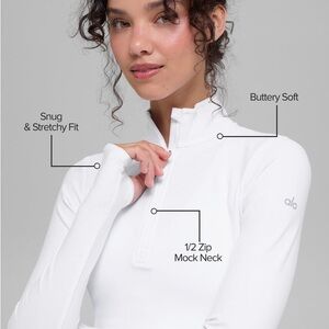 NWOT Alo Alosoft 1/2 Zip Rapid Pullover